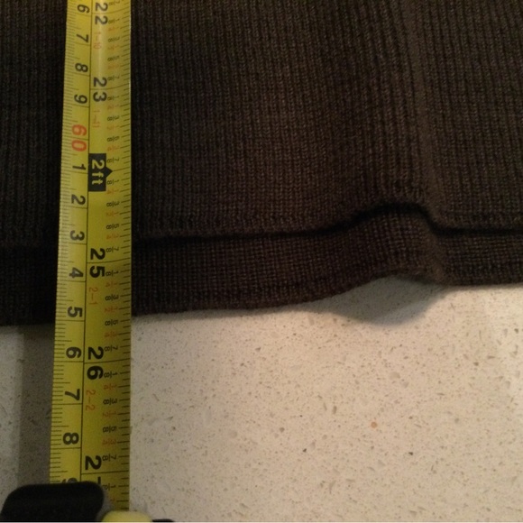 ,4 piece  knit wool blend (skirt, top, sweater and shawl - Picture 10 of 14